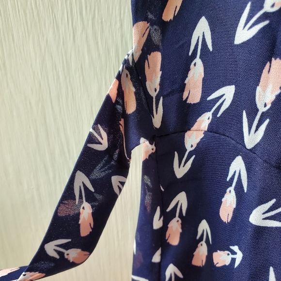 Flowers printed Sleeveless dress - Picture 4 of 6